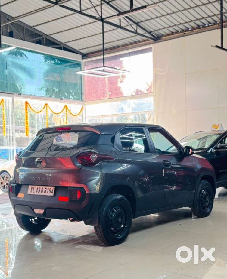 Tata Punch Pure, 2025, Petrol