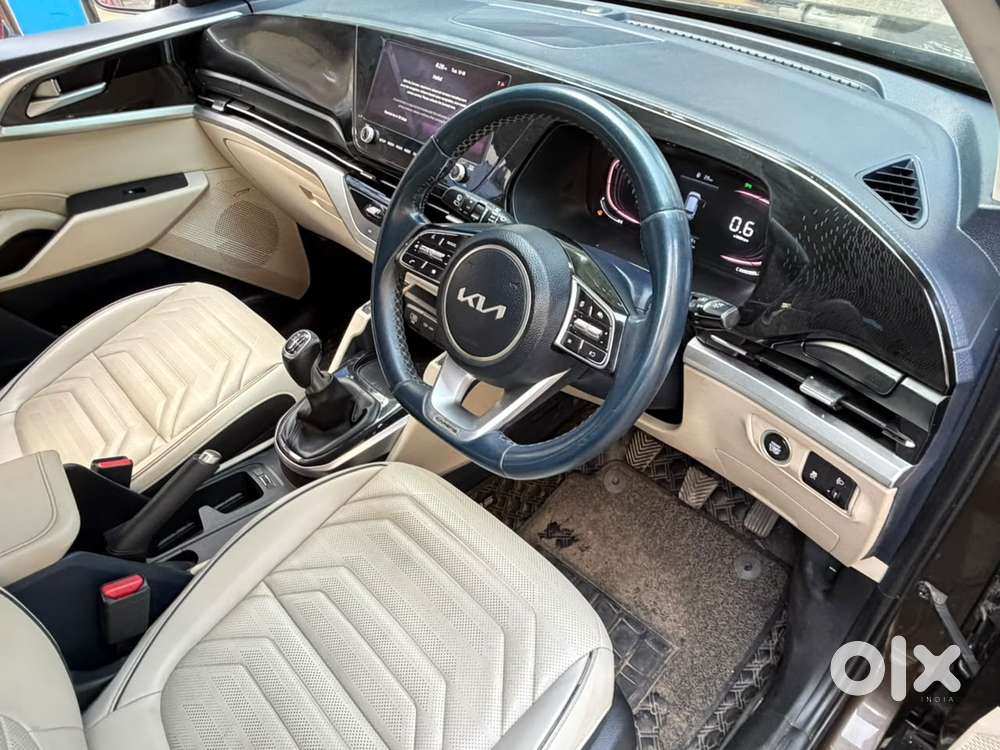 Kia Carens 1.5 Luxury Plus Turbo 7 Str, 2022, Petrol
