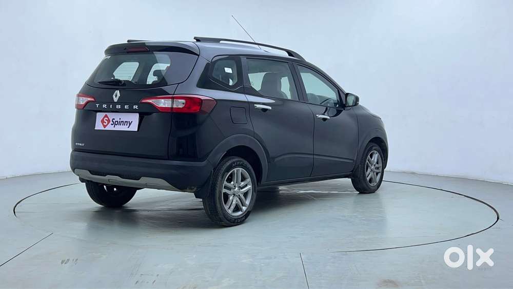 Renault Triber Rxz, 2024, Petrol