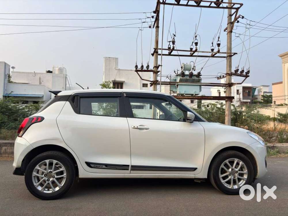 Maruti Suzuki Swift 2018 Zxi, 2022, Petrol