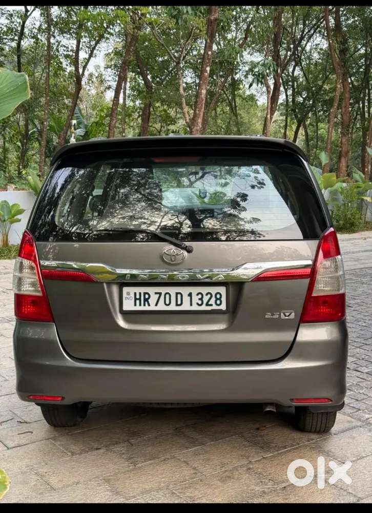 Toyota Innova 2013 Diesel 160000 Km Driven