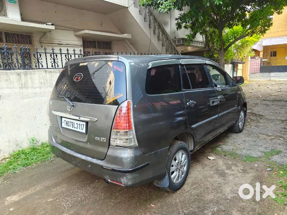 Toyota Innova 2011 2.5 V Diseal