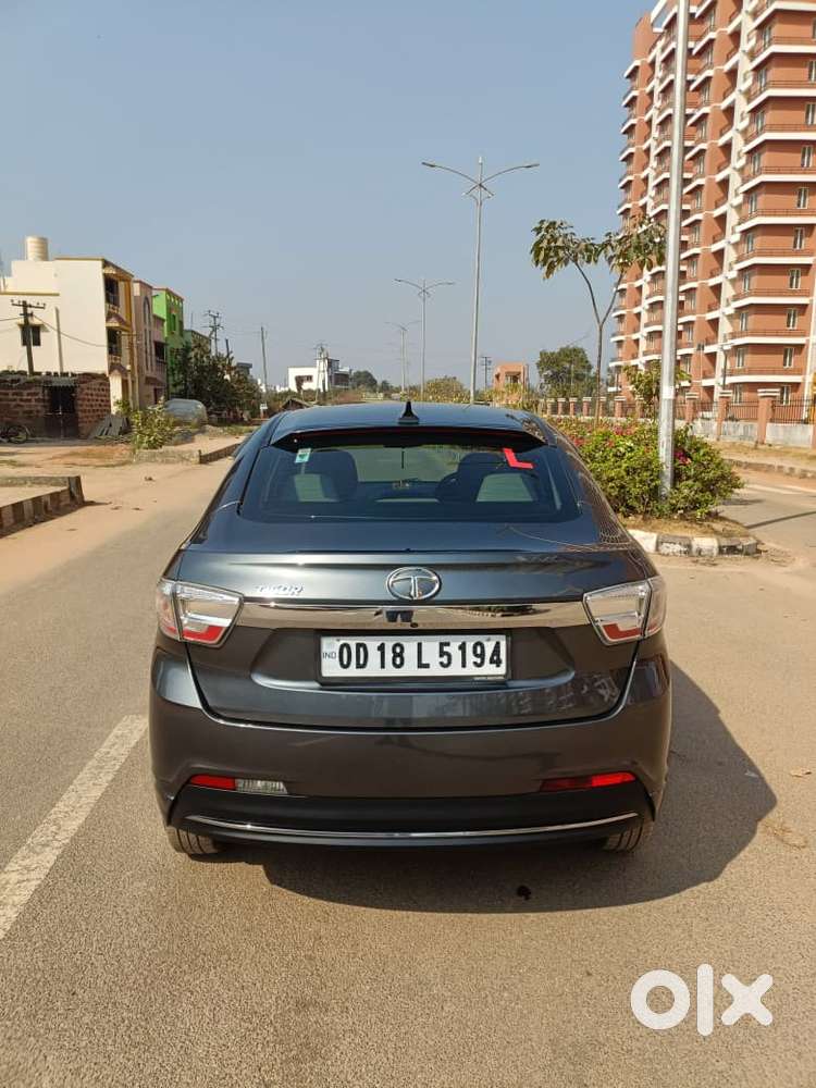Tata Tiago 1.2 Revotron Xza, 2023, Petrol