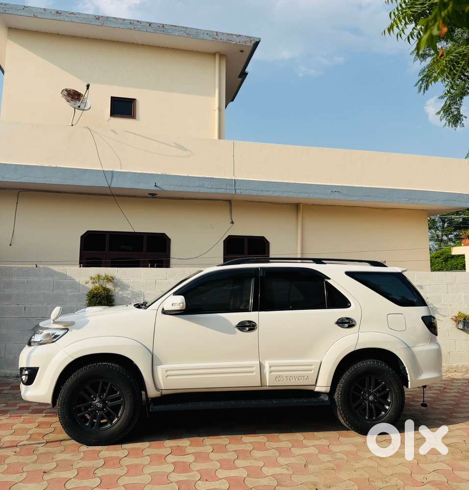 Toyota Fortuner Diesel 2015