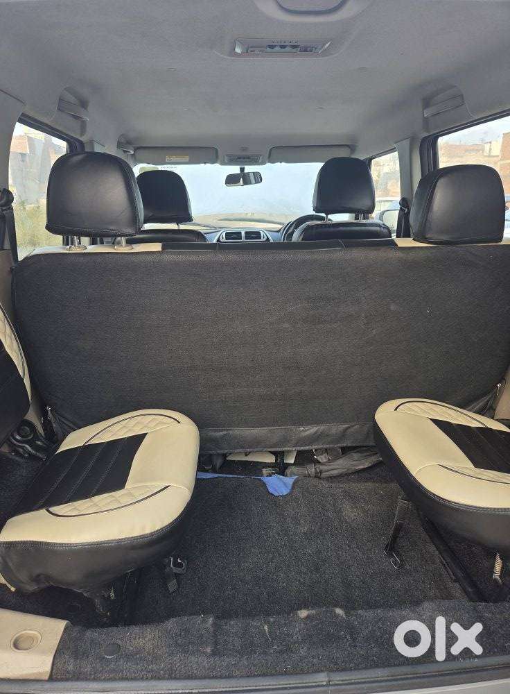 Mahindra Tuv 300 Mhawk100 T8, 2022, Diesel