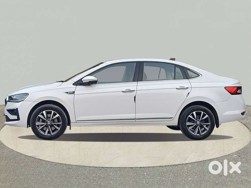 Skoda Slavia Ambition 1.0l Tsi At, 2023, Petrol