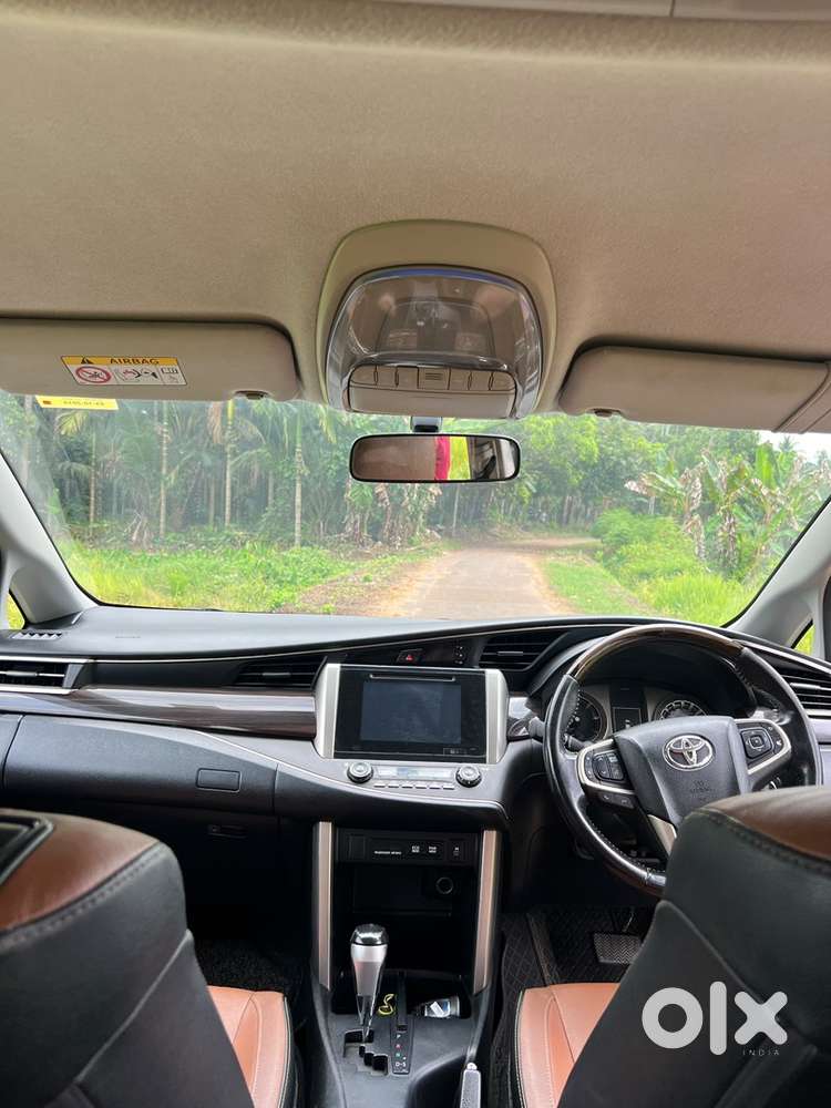 Toyota Innova Crysta 2018
