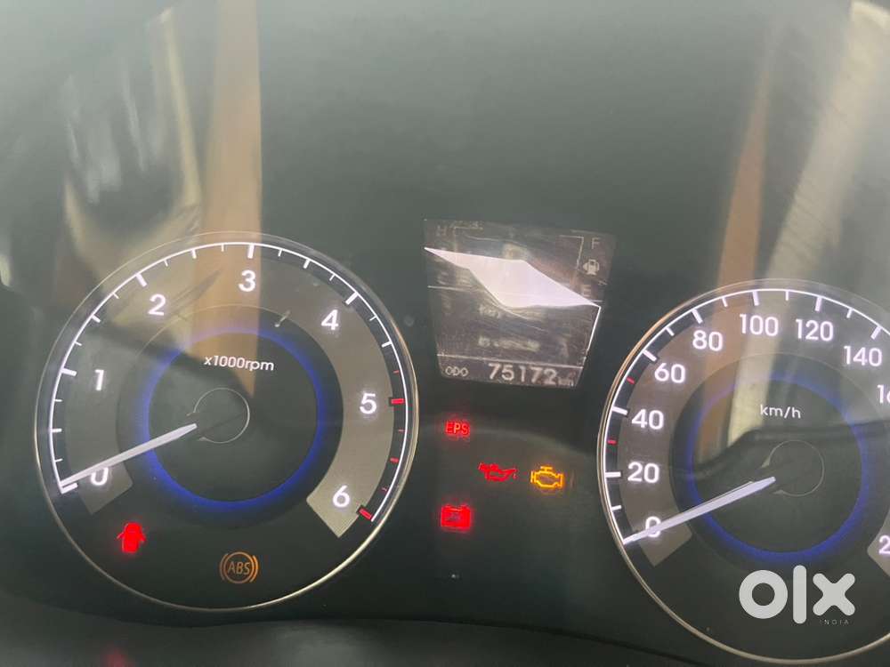 Hyundai Fluidic Verna 2011