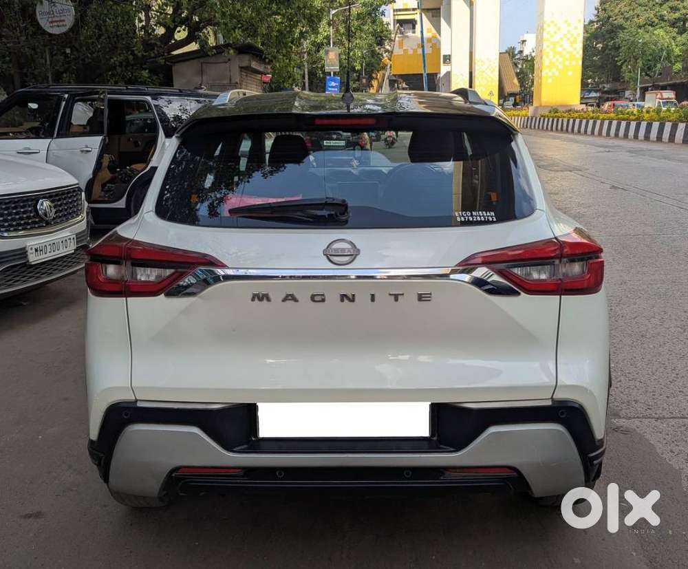 Nissan Magnite 1.0 Xv Premium Dual Tone, 2021, Petrol