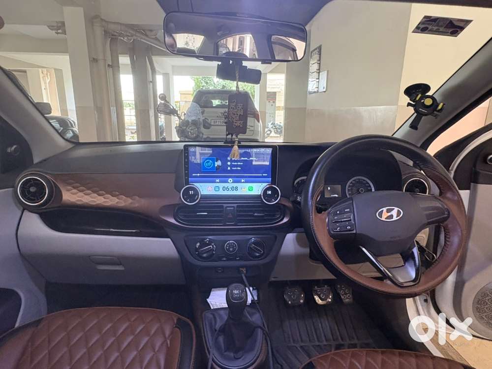 Hyundai Aura 1.2 Mt Cng + Petrol
