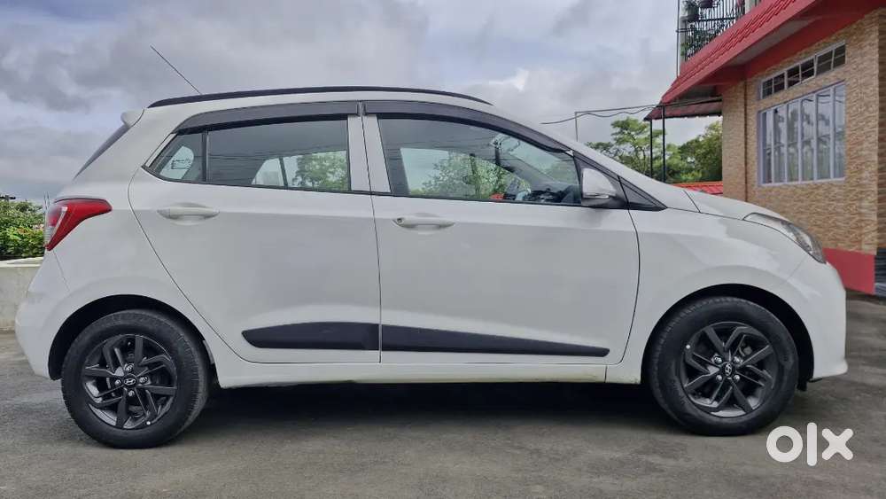 Hyundai Grand I10 2018 Petrol 65400 Km Driven