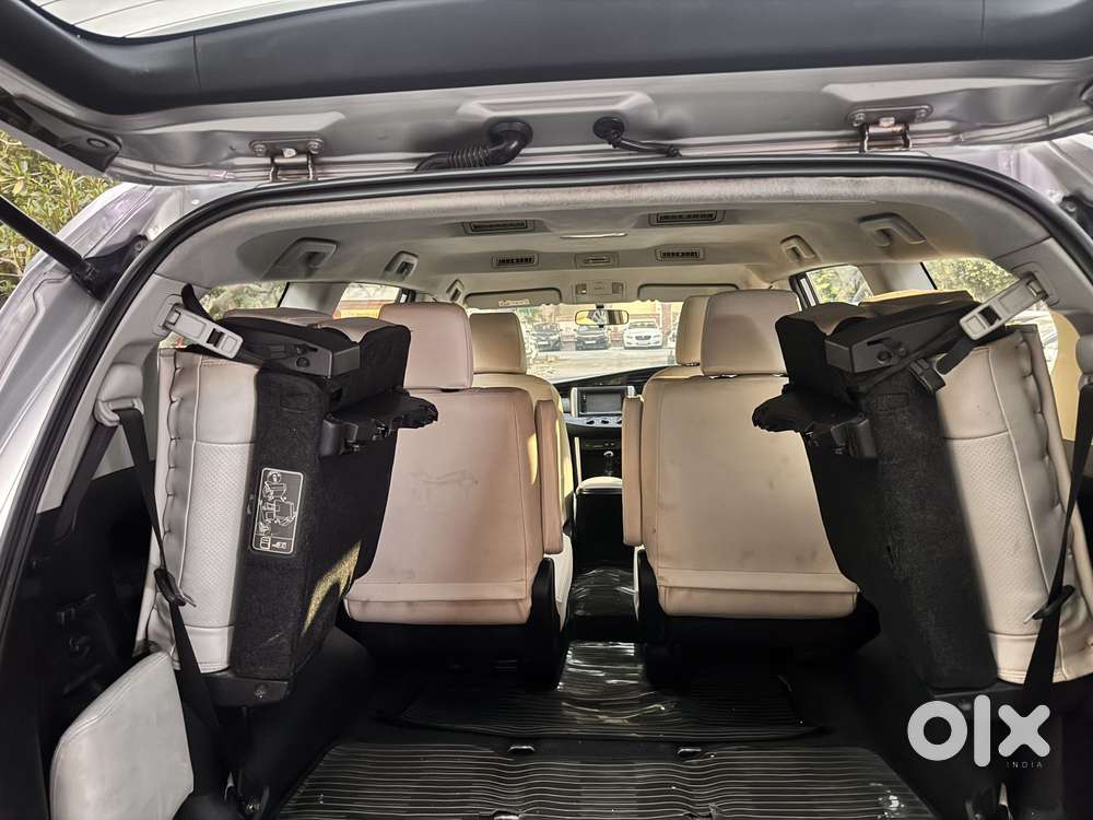 Toyota Innova Crysta 2.4 G Mt, 2017, Diesel