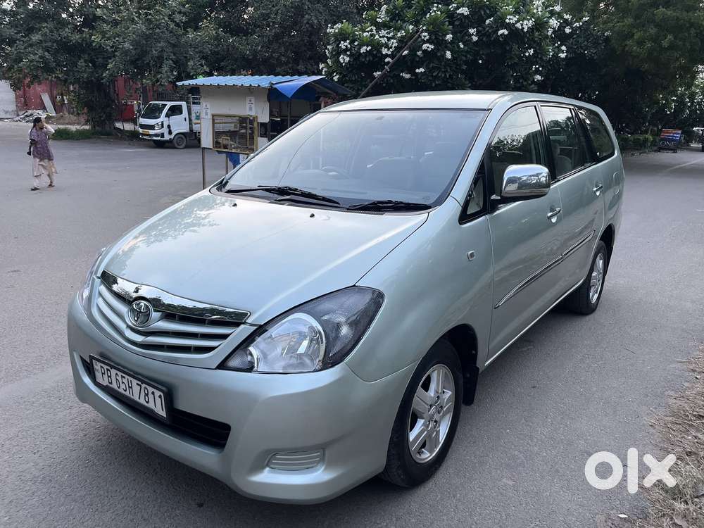 Toyota Innova 2.5 Vx (diesel) 7 Seater Bs Iv, 2009, Diesel