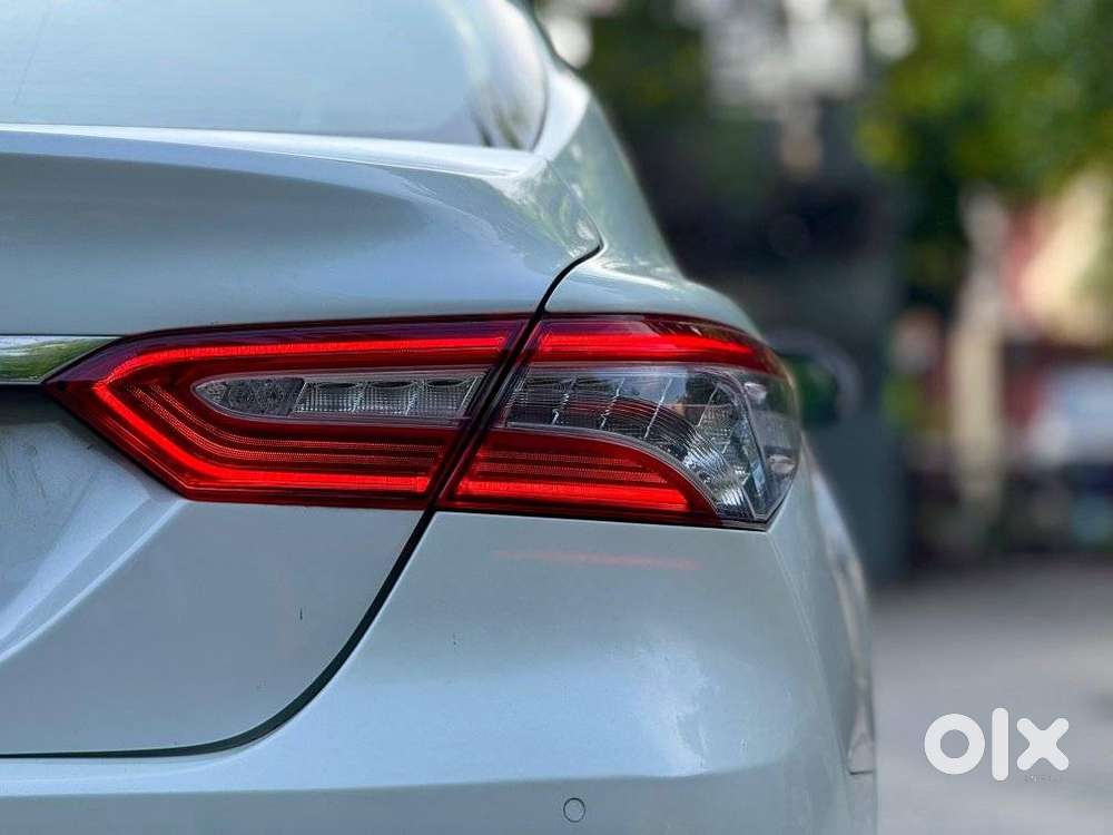 Toyota Camry Hybrid, 2019, Petrol