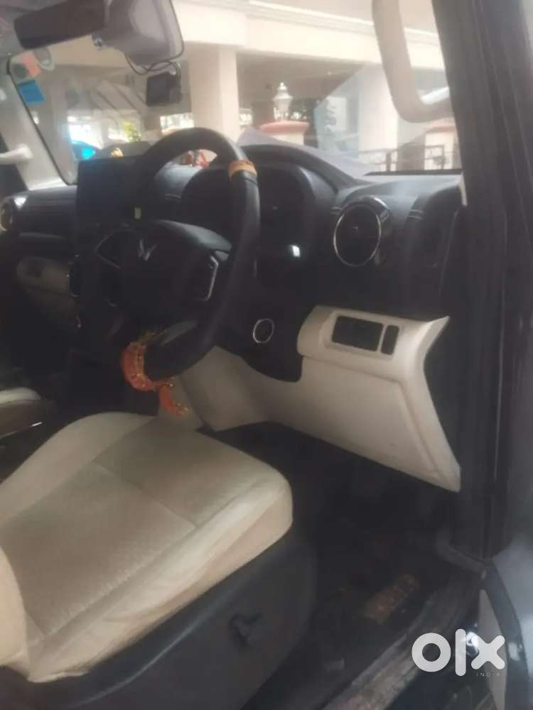 Mahindra Thar Roxx 2025 Petrol 13000 Km Driven
