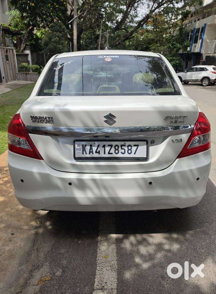 Maruti Suzuki Dzire 1.2 VXI, 2015, Petrol