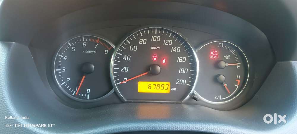 Maruti Suzuki Swift Vxi 1.2 Abs Bs-iv, 2011, Petrol