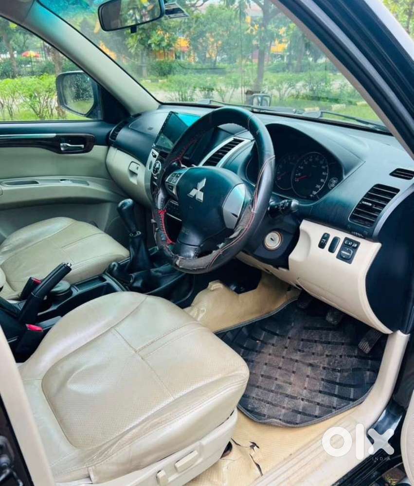 Mitsubishi Pajero Sport 2012