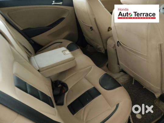 Hyundai Verna 1.6 Vtvt At Sx, 2011, Petrol
