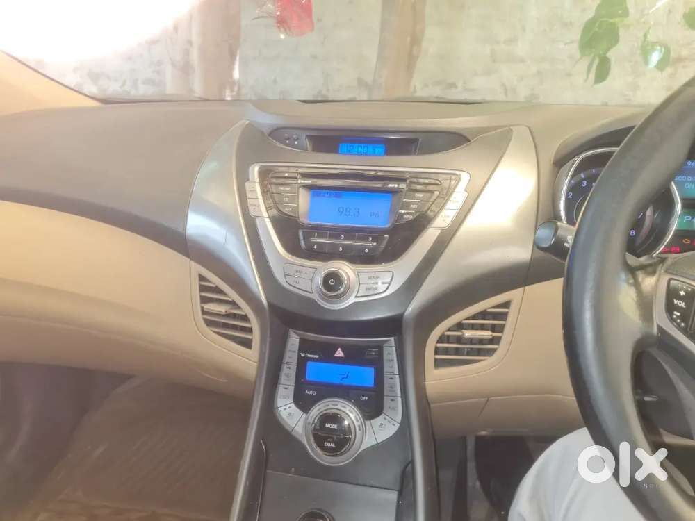 Hyundai Elantra 2013 Petrol 95000 Km Driven . Very Well Maintained Car