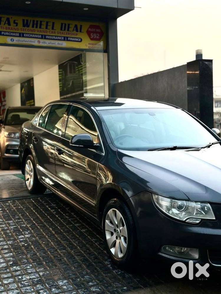 Skoda Superb 1.8 Elegance Tsi At, 2011, Petrol