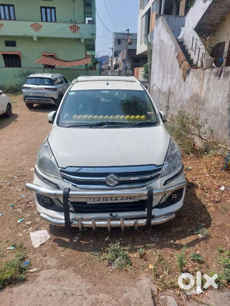 Maruti Suzuki Ertiga 2015 Diesel 175000 Km Driven