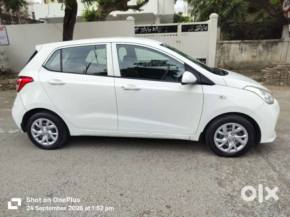 Hyundai Grand I10 [ ] 1.2 Kappa Vtvt Sportz At, 2017, Petrol