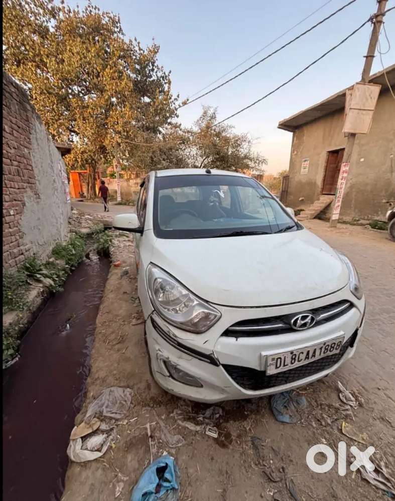 Hyundai I10 2011decemder  Cng & Hybrids 100000 Km Driven