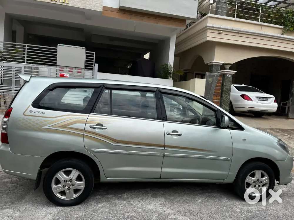 Toyota Innova Gx Petrol 2005 Year With Valid Fc Till 2031