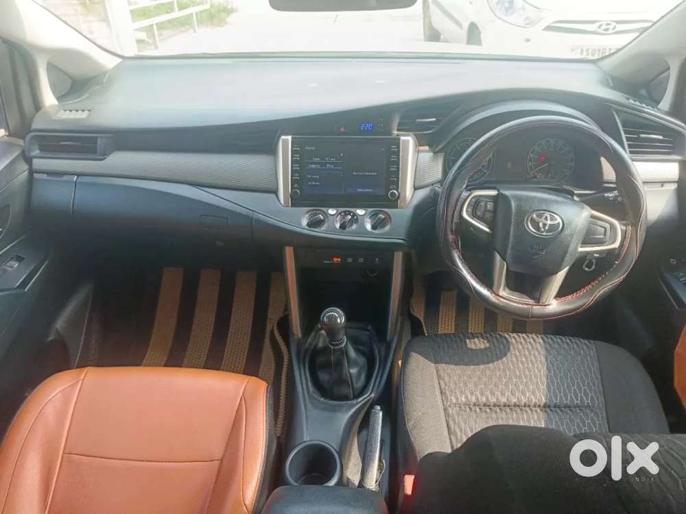 Toyota Innova Crysta 2.4 G Mt 7 Str, 2021, Diesel