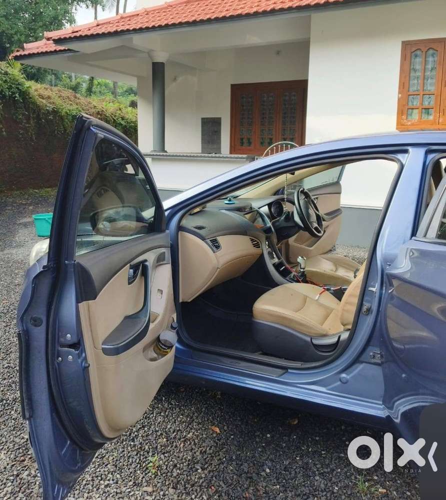 Hyundai Elantra 2013 Petrol 145000 Km Driven