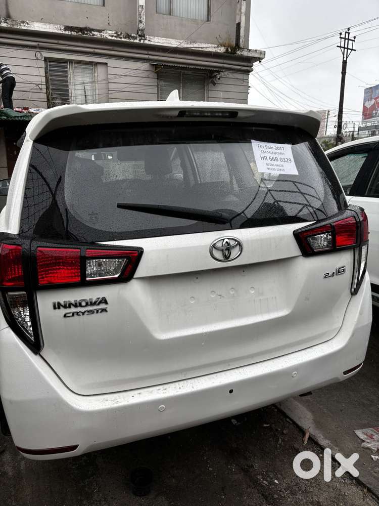 Toyota Innova Crysta 2.4 G Mt 8s, 2017, Diesel