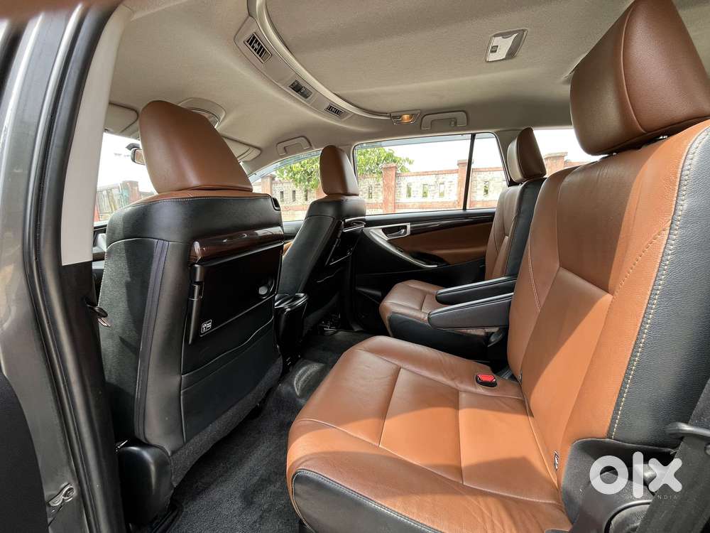 Toyota Innova Crysta 2.7 Zx At, 2017, Petrol