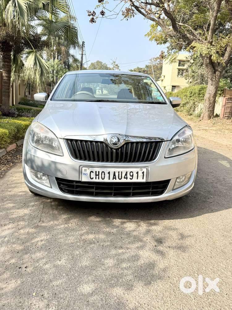 Skoda Rapid 1.6 Mpi Ambition, 2013, Petrol
