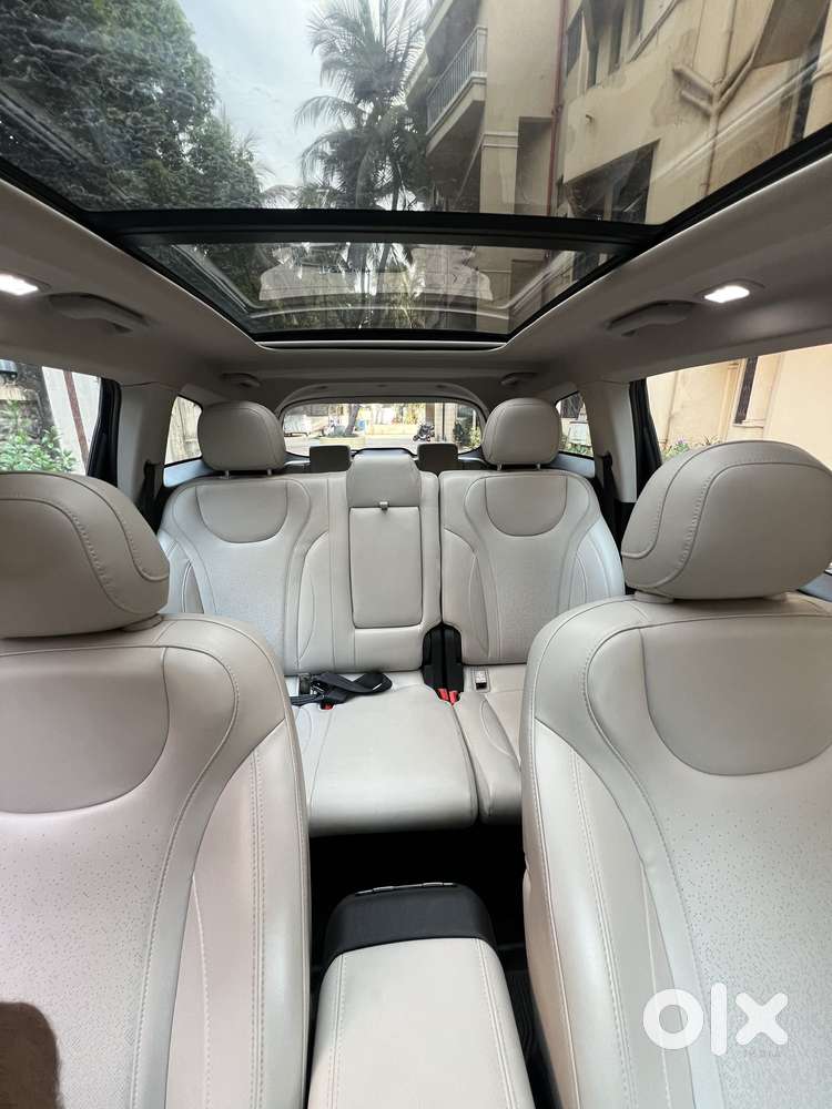 Mahindra Xuv700 2.2 Ax 7 Diesel At Str, 2023, Diesel