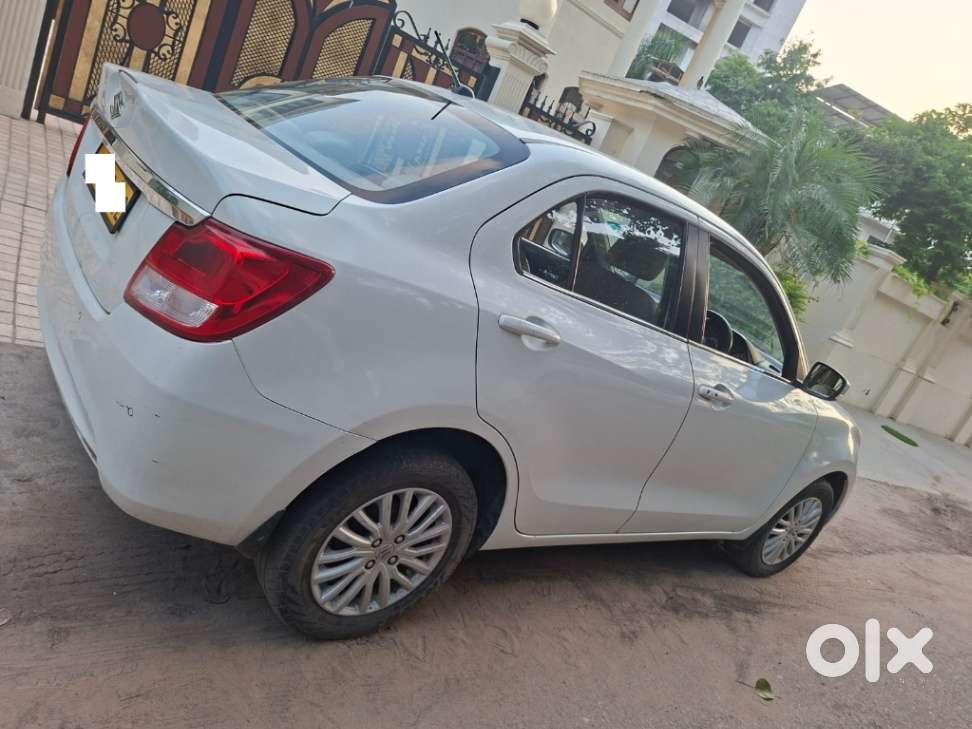 Maruti Suzuki Dzire 1.2 Zxi Cng, 2024, Petrol