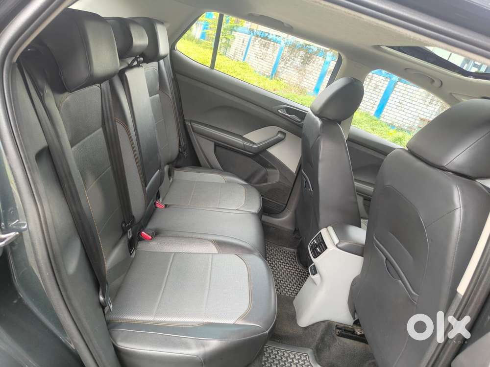 Skoda Kushaq 1.0 Tsi Style At, 2022, Petrol
