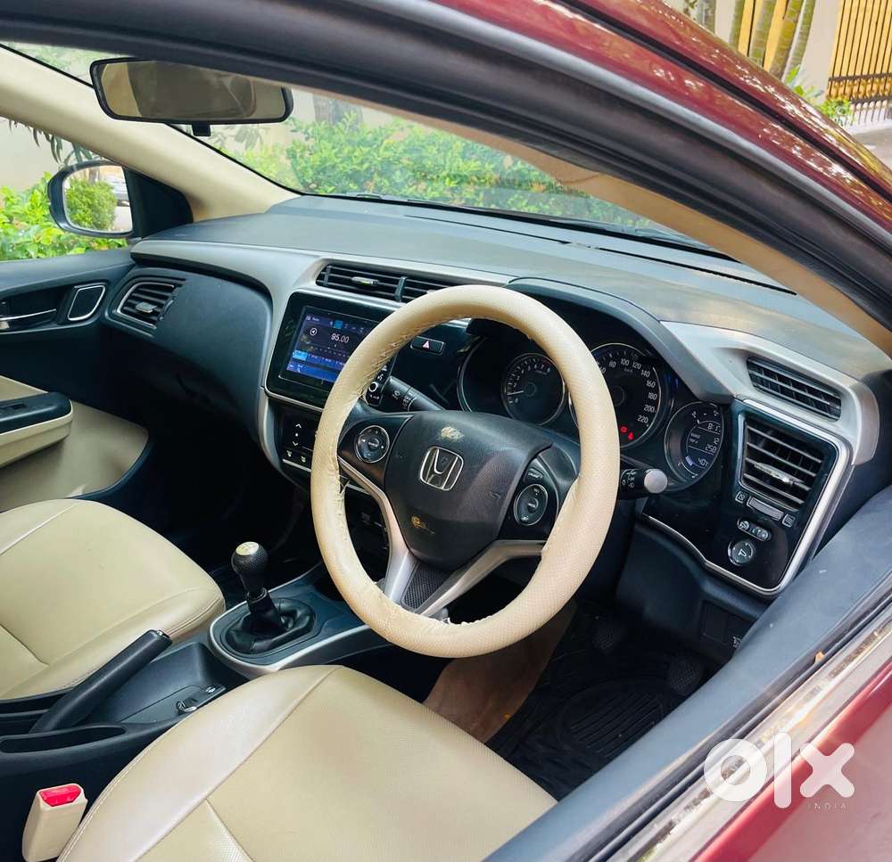 Honda City I-vtec V, 2018, Petrol