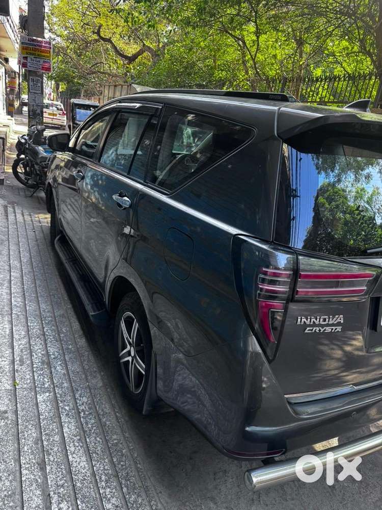 Toyota Innova Crysta 2017 Diesel 125000 Km Driven