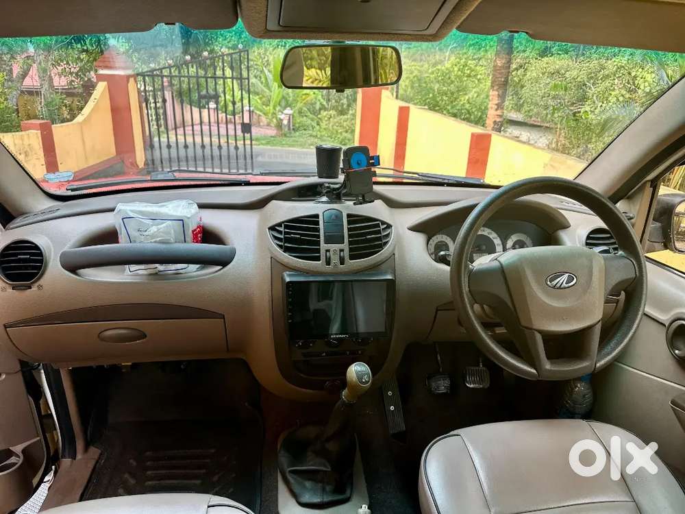 Mahindra Xylo 2013