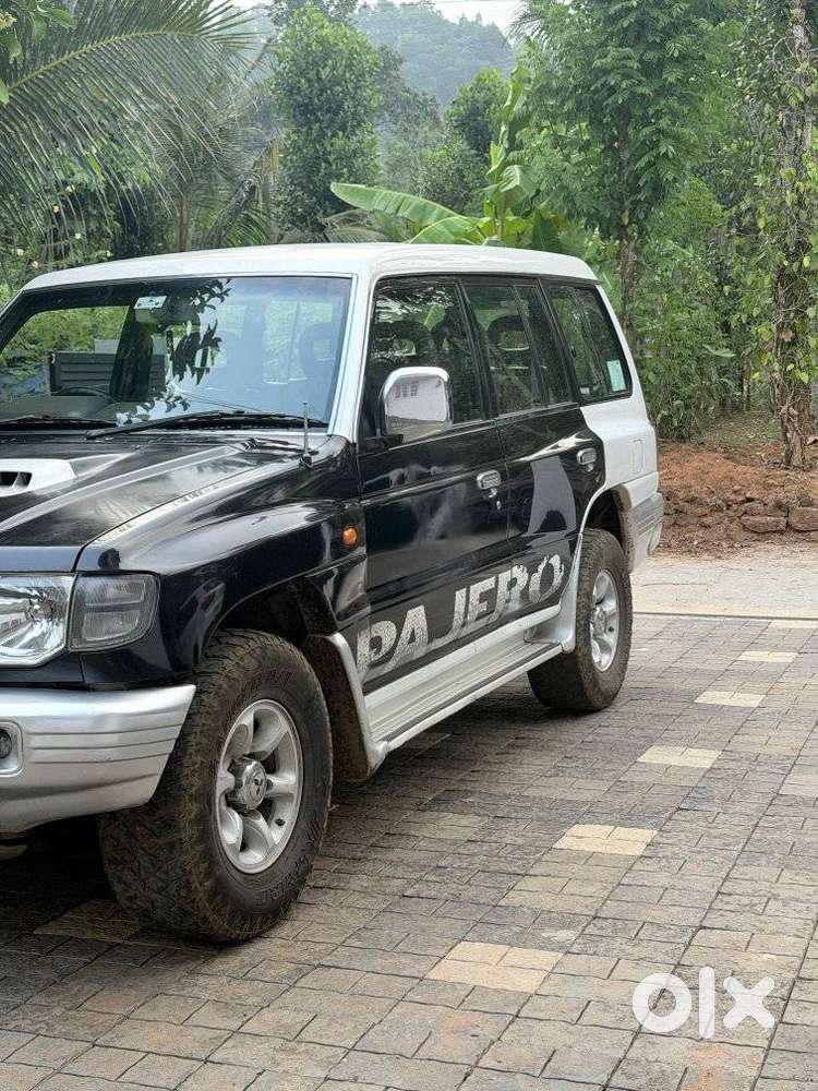 Mitsubishi Pajero 2002-2012 2.8 Sfx Bsiv Dual Tone, 2010, Diesel