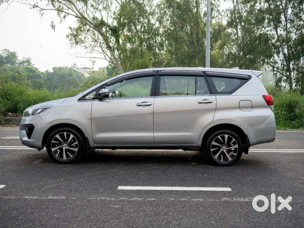 Toyota Innova Crysta [2020-ongoing] 2.7 Zx At 7 Str, 2022, Petrol