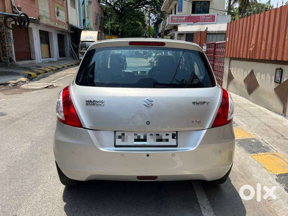 Maruti Suzuki Swift Vxi 1.2 Abs Bs-iv, 2014, Petrol