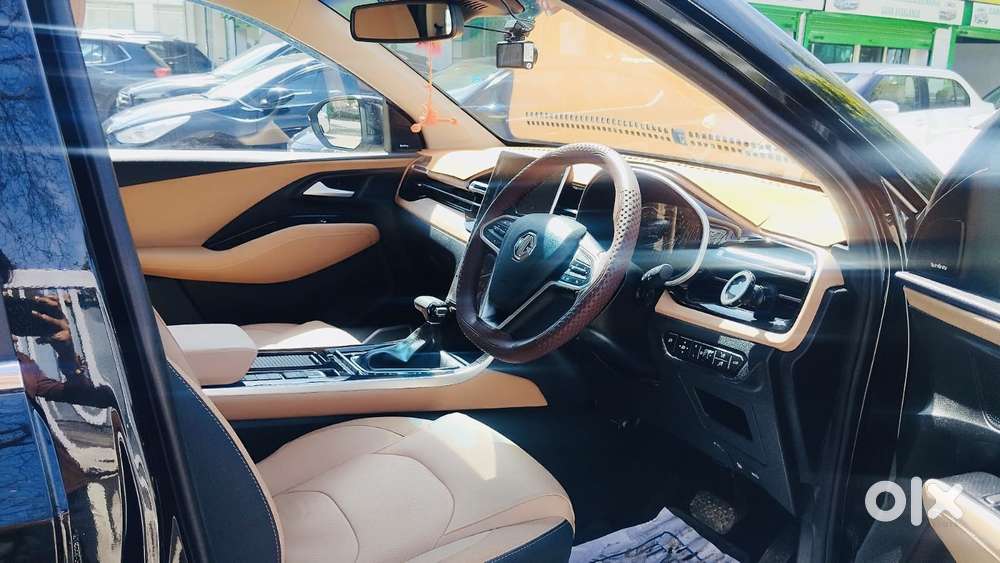 Mg Hector Plus Savvy Pro 1.5 Turbo Petrol Cvt 6 Str, 2025, Petrol