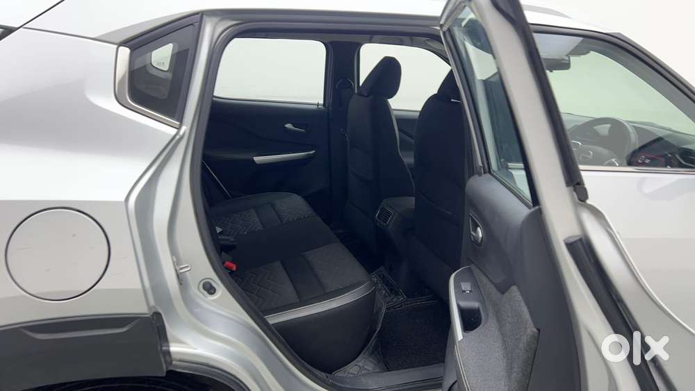Nissan Magnite 1.0 Xv Premium Turbo Cvt (o), 2022, Petrol