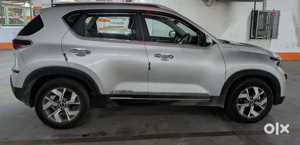 Mint Condition Kia Sonet Diesel At  Showroom Track Vehicle For Sale