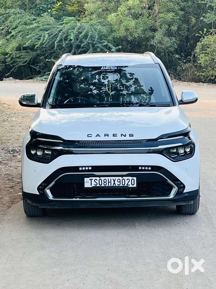 Kia Carens, 2022, Petrol