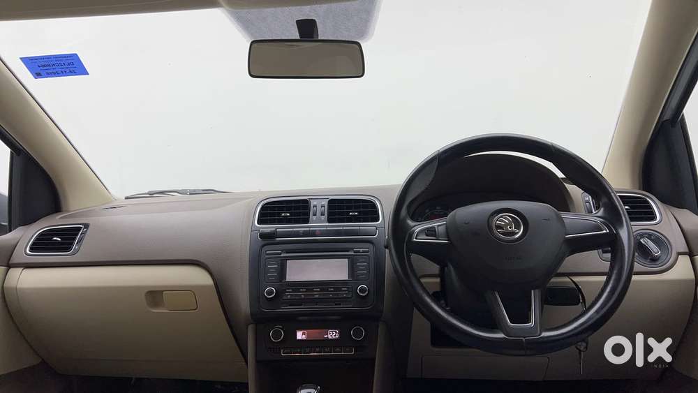 Skoda Rapid 1.6 Mpi At Style, 2016, Petrol