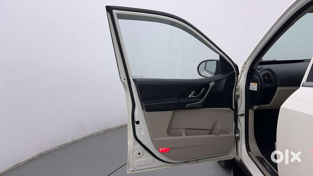 Mahindra Xuv500 W10 At, 2017, Diesel