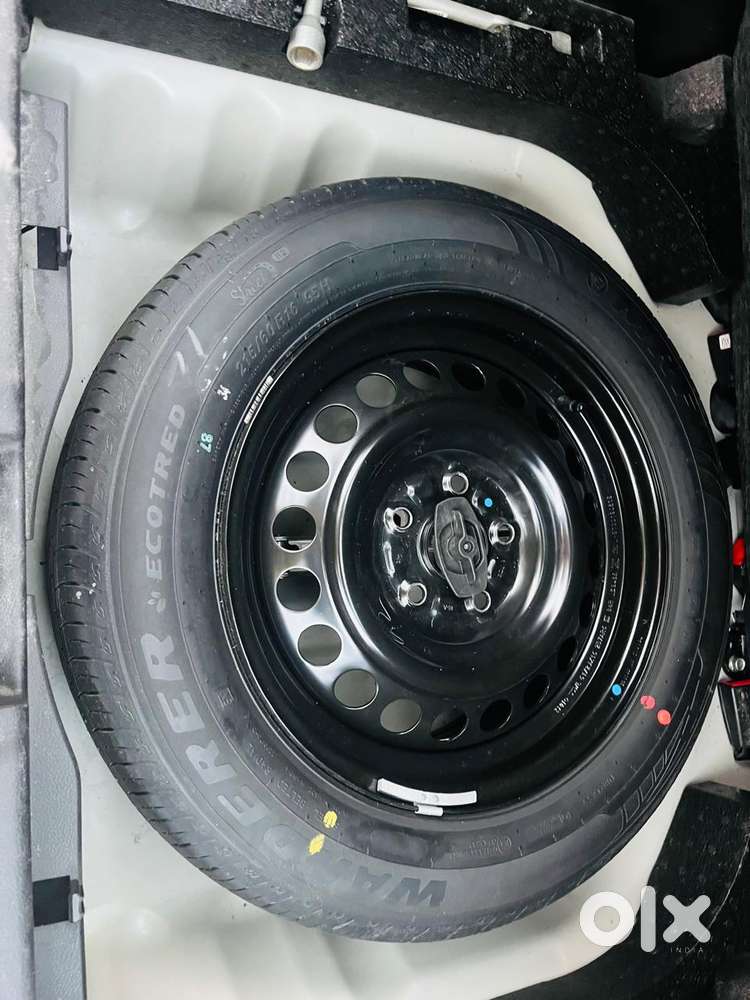 Maruti Suzuki Brezza 1.5 Vxi Smart Hybrid, 2023, Petrol